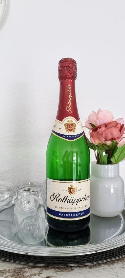 Fewo-Alter Plussize Wilhelmshaven Buitenkant foto
